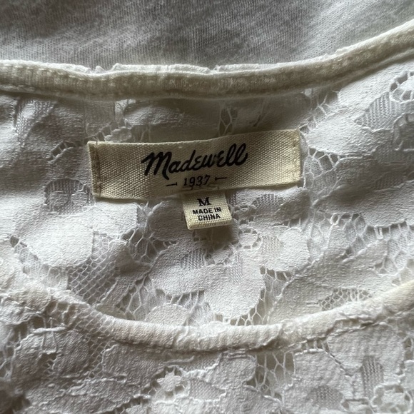 White lace tee for a dressy look with comfy feels - Picture 4 of 5